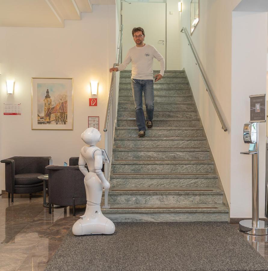 Hotel Kindler 2,0 Self-Check-In ลีโอเบน ภายนอก รูปภาพ
