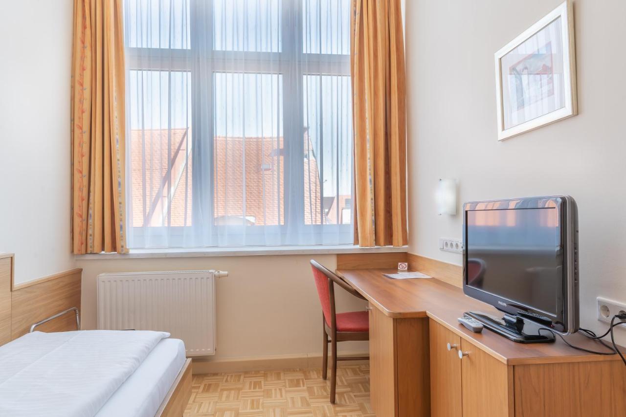 Hotel Kindler 2,0 Self-Check-In ลีโอเบน ภายนอก รูปภาพ