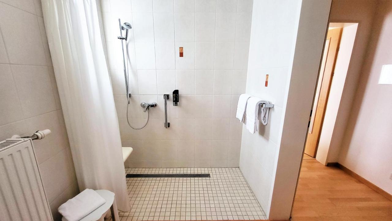 Hotel Kindler 2,0 Self-Check-In ลีโอเบน ภายนอก รูปภาพ